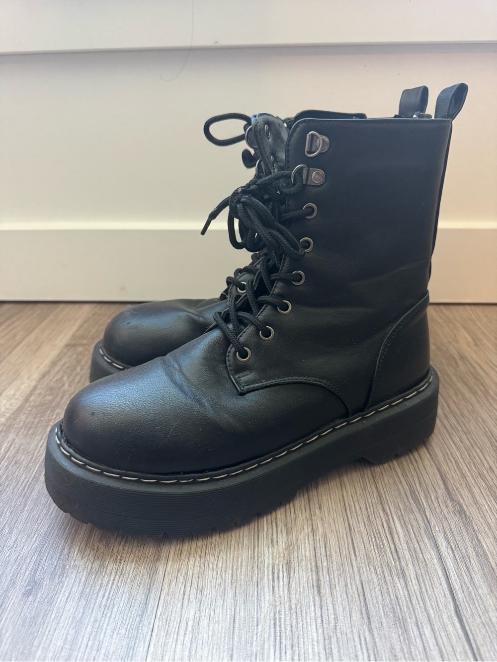 Ardene Black Faux Leather Platform Combat Boots Lace Up Side Zip Size 7